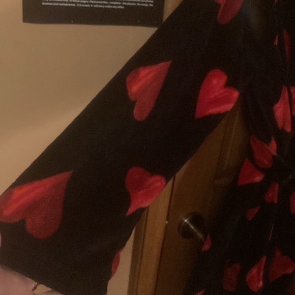 Victoria’s Secret Heart Plush Robe - Picture 3 of 5